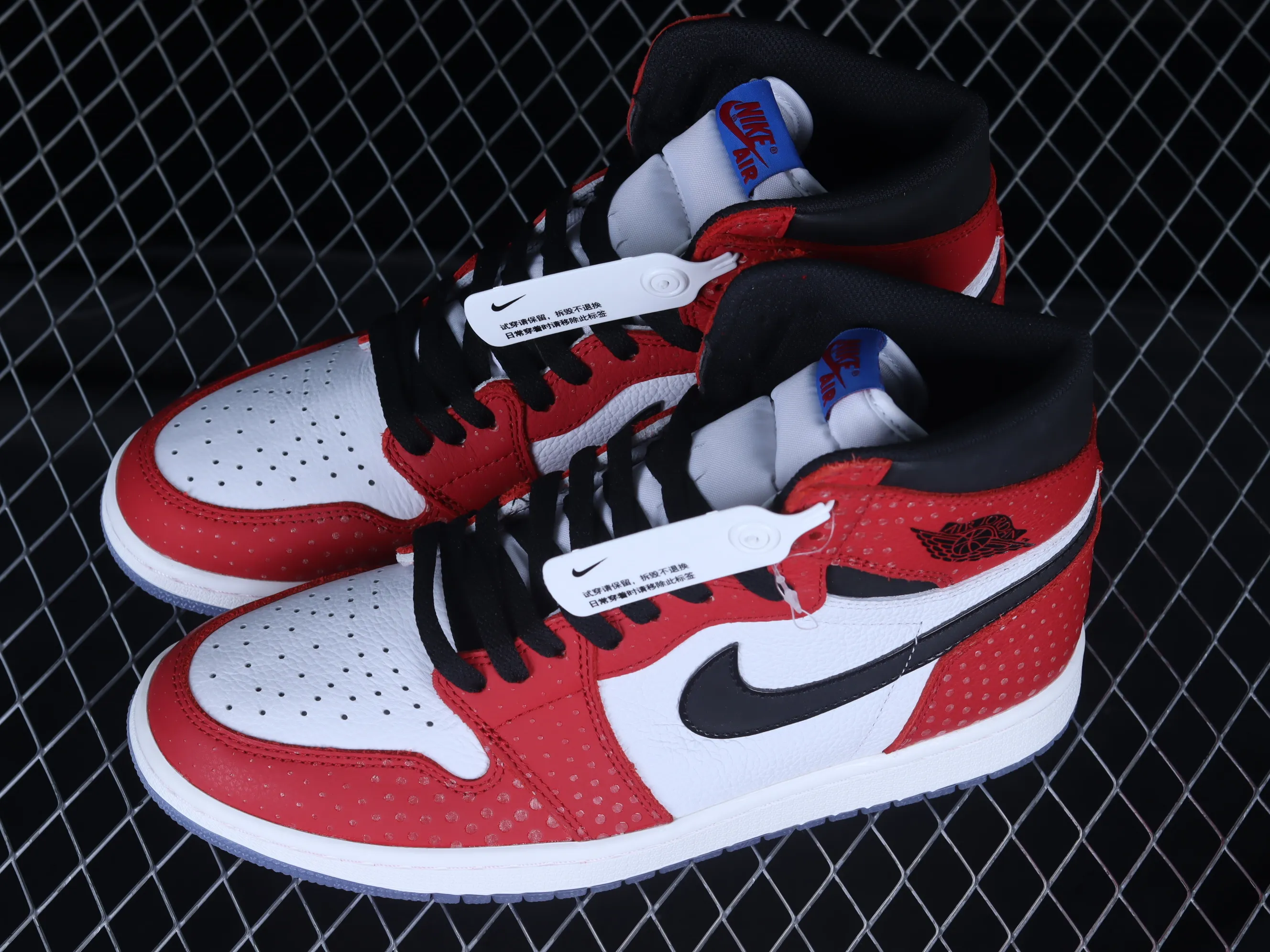 All categories Air Jordan Jordan series basketball shoes Air Jordan 1 High Pure original version Air Jordan 1 Retro High "Chicago Crystal" AJ1 Joe 1 New Chicago Spider-Man 555088-602